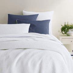 Bubble Matelassé Coverlet - White - Our Boat House